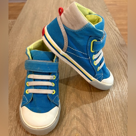SEE KAI RUN • Boys' Dan High Too Sneaker • Size 11 - Picture 1 of 14